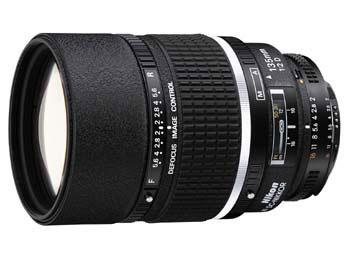 Nikon 135mm f/2D AF DC Nikkor - Objektív