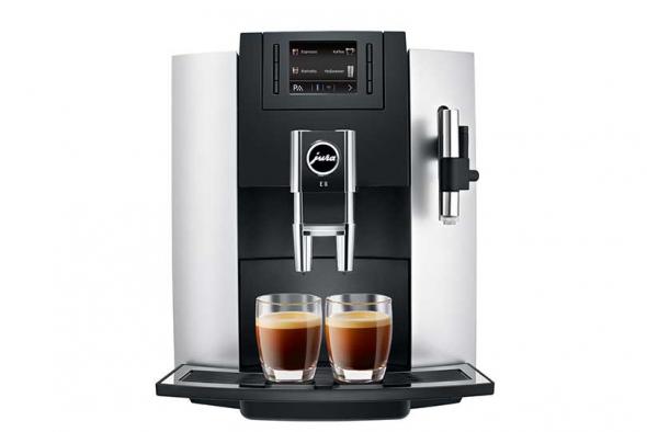 JURA IMPRESSA E8 vystavený kus - Plnoautomatický kávovar
