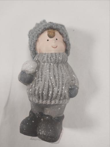 DecorGlass Chlapec so snehovou guľou 12cm - Dekorácia