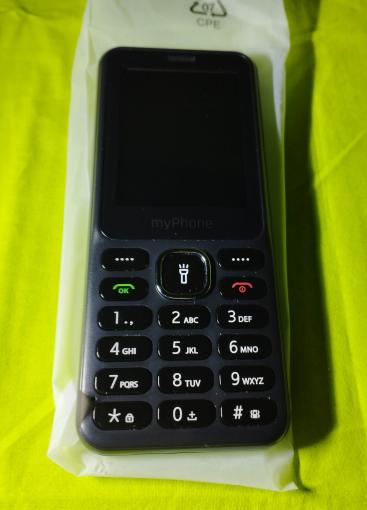 myPhone 6320 čierny vrátený kus - Mobilný telefón senior