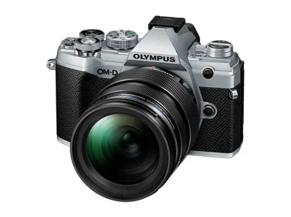 Olympus OM-D E-M5 Mark III strieborný + 12-40 mm PRO čierny - Digitálny fotoaparát