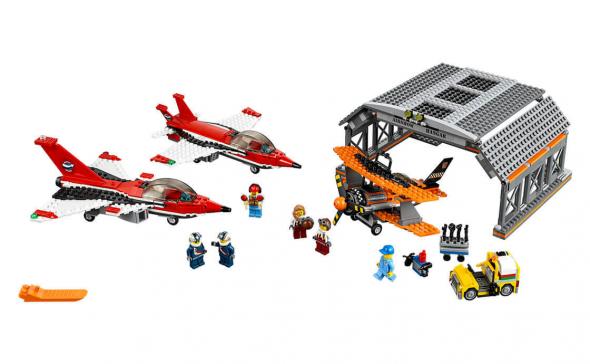 LEGO City VYMAZAT LEGO City 60103 Letisko Letecké predstavenie - Stavebnica