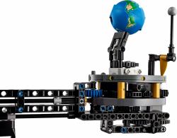 LEGO LEGO® Technic 42179 Planéta Zem a Mesiac na obežnej dráhe
