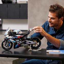 LEGO LEGO® Technic 42130 BMW M 1000 RR