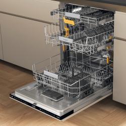 Whirlpool W8I HF58 TU poškodený kus  + kupóny na daľší nákup 