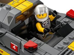 LEGO® LEGO® Speed Champions 76903 Chevrolet Corvette C8.R a 1968 Chevrolet Corvette
