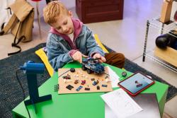 Lego Spider-Man a naháňačka väzenského transportéru