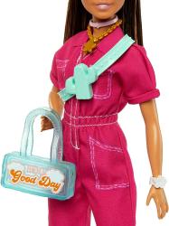 Mattel Mattel Barbie Deluxe módna bábika - v nohavicovom kostýme