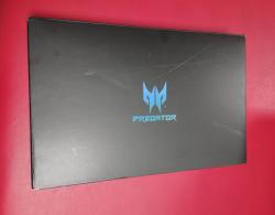 Acer Predator Triton 500SE poškodený obal, tovar ok