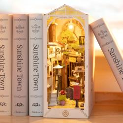 RoboTime Zarážka na knihy miniatúra domčeka Slnečné mestečko