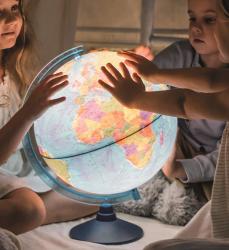 Alaysky's Alaysky's 32 cm RELIEF Cable - Free Globe Physical / Political with Led CZ