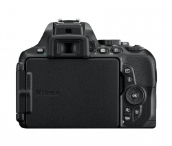 Nikon D5600 + 18-140mm AF-S VR vystavený kus